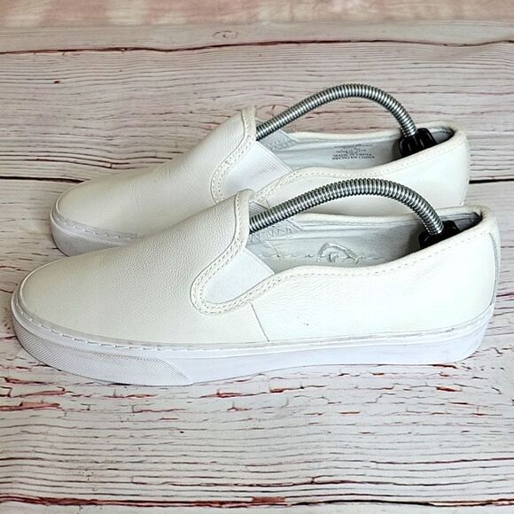 GAP White Leather Slip On Sneakers Size 8 - Picture 2 of 8